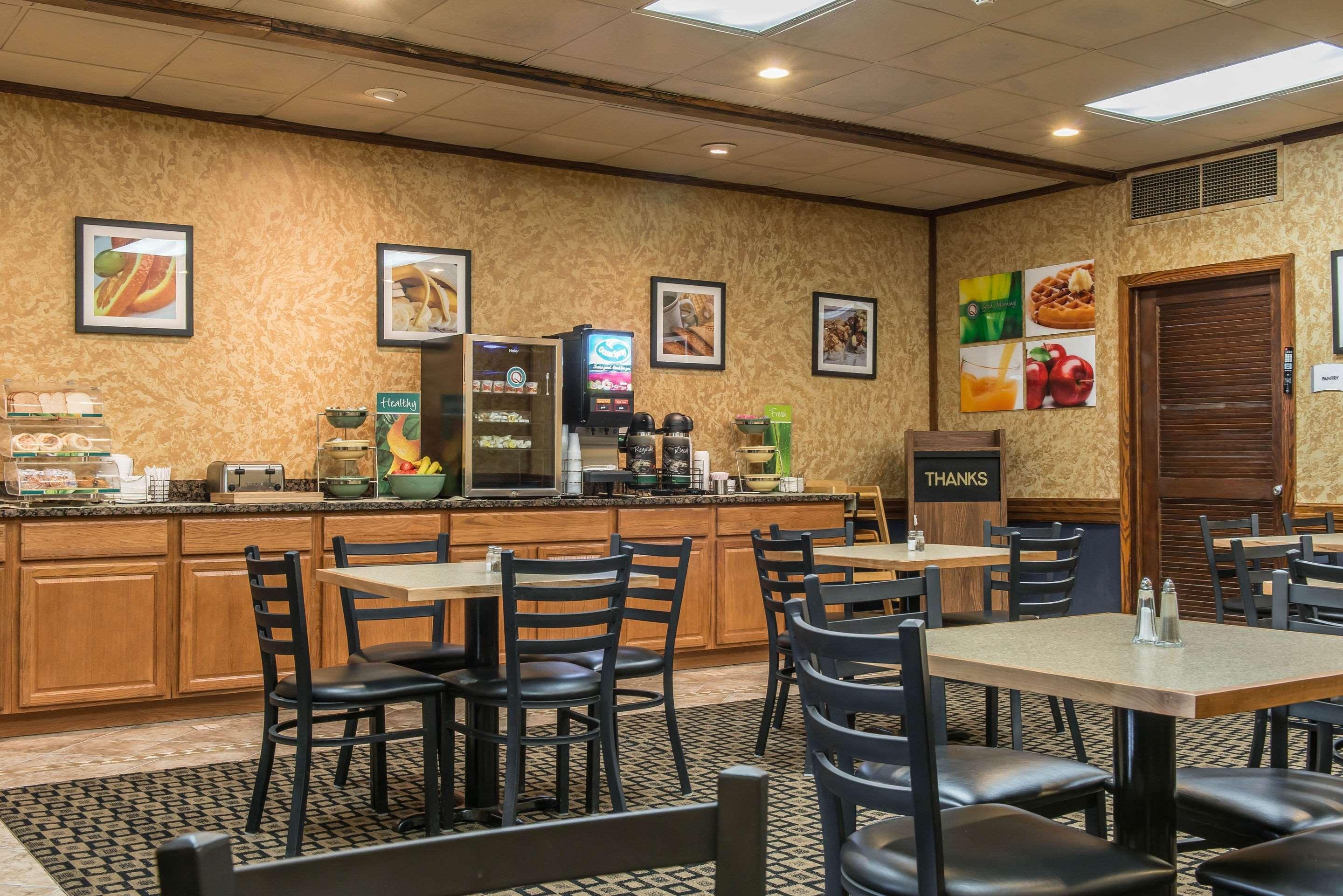 המיטג' Quality Inn מראה חיצוני תמונה